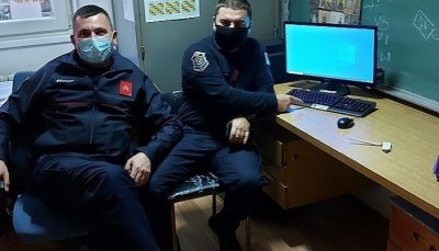 Dana 26.11.2020 rukovodstvo Sindikalne grupe SVS Beograd doniralo je jedan računar