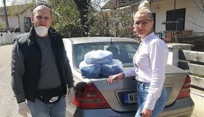 KC Bor – Vlasnica krojačke radnje donirala 650 maski sindikatu